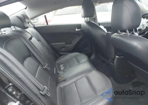 2018 Kia Forte Ex z USA, uszkodzony, nr VIN 3KPFN4A86JE225975